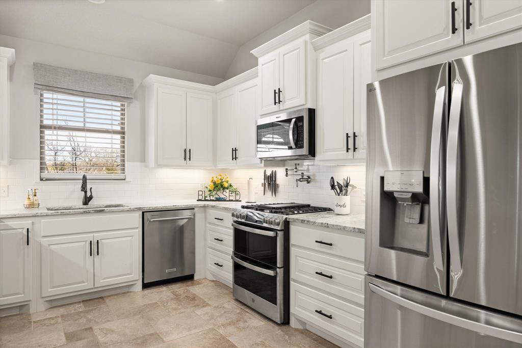 Rolling Creek Ranch Ph III - Residential