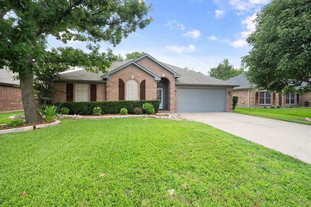 Photo of 2706 Ferncrest Trail, Mansfield, TX 76063 (MLS # 21307329)