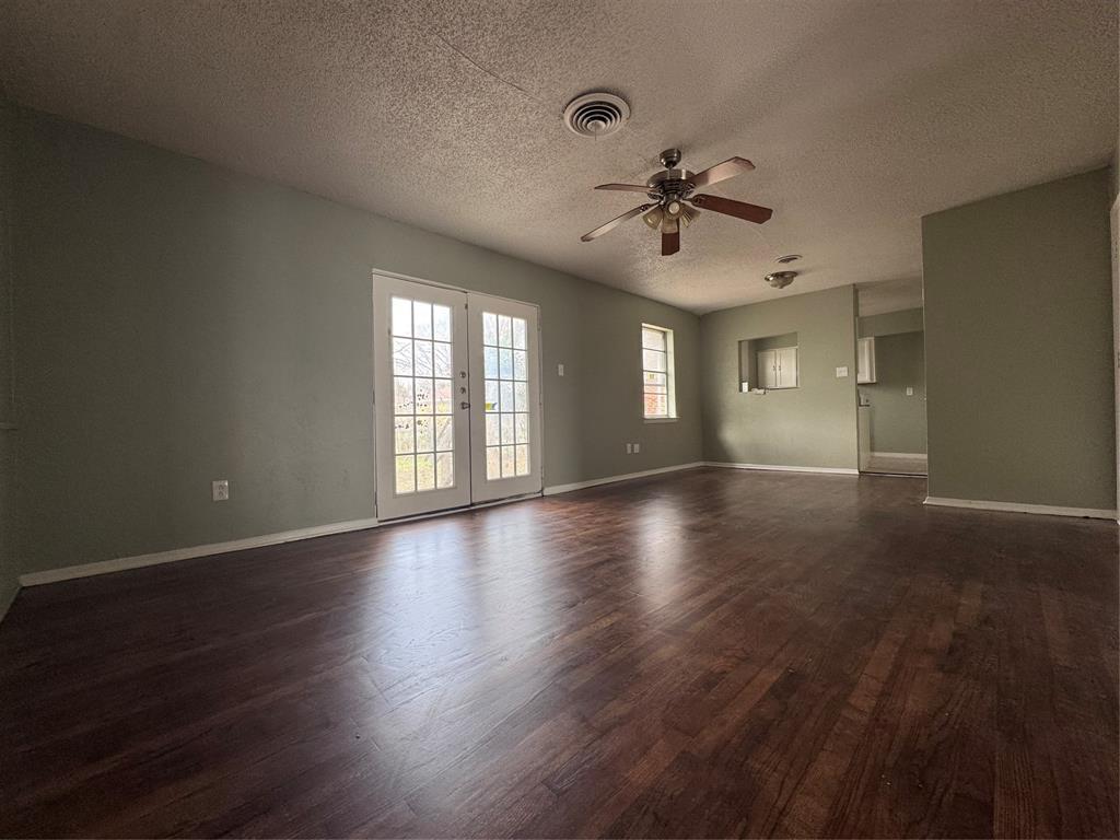 Elma Cox Memorial - Residential