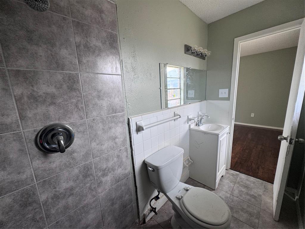 Elma Cox Memorial - Residential