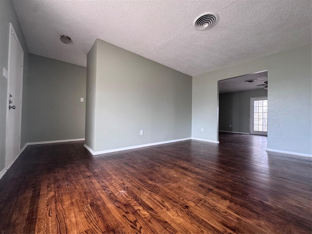 Elma Cox Memorial - Residential