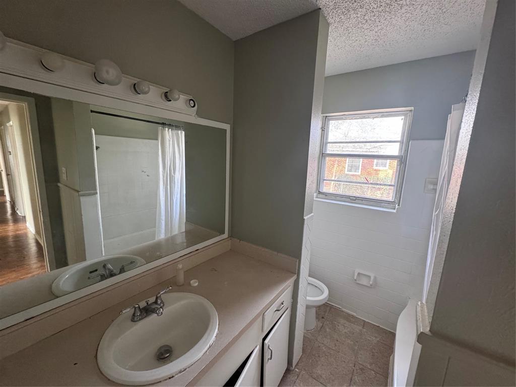 Elma Cox Memorial - Residential