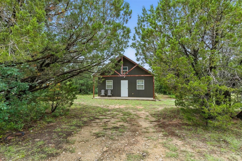 5326 Lakeshore Drive