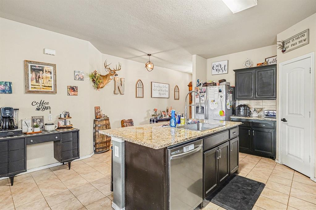 Golden Pond Estate - Residential