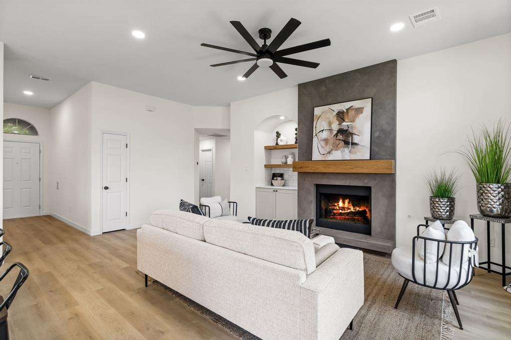 2705 Zoeller Drive