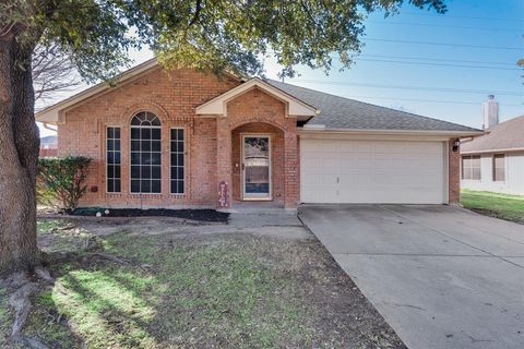 856 Santa Fe Drive Saginaw TX 76131