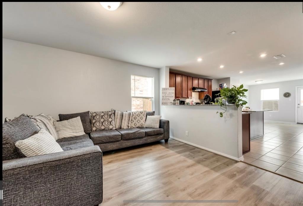 1641 Luckenbach Drive