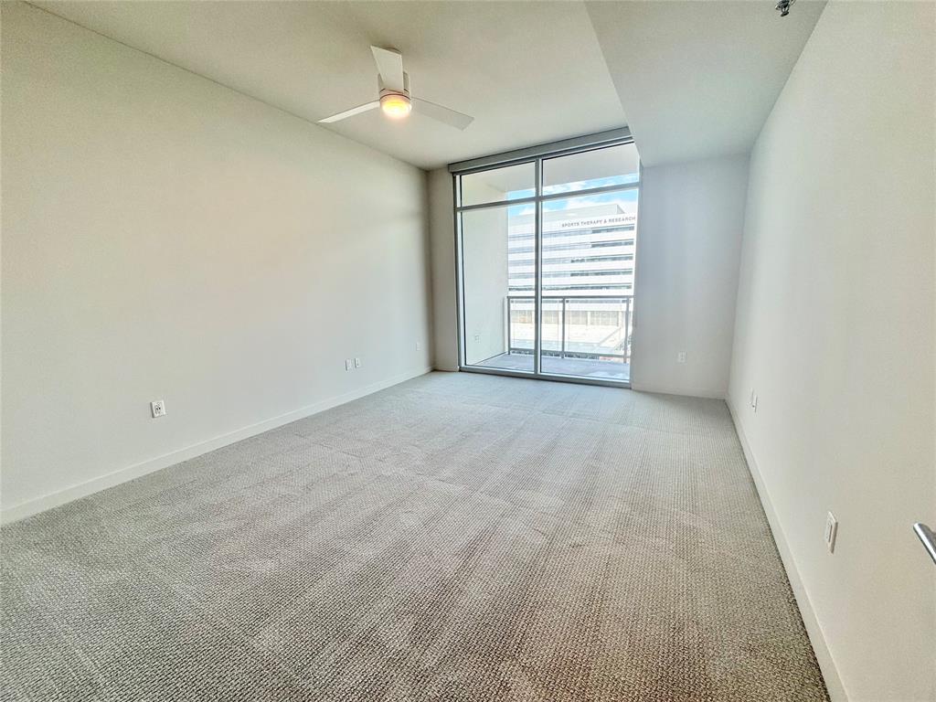 6911 Cowboys Way 702