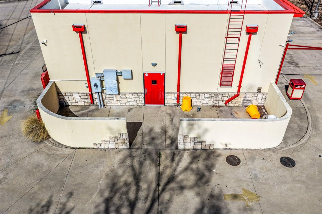 Warren - Commercial Sale