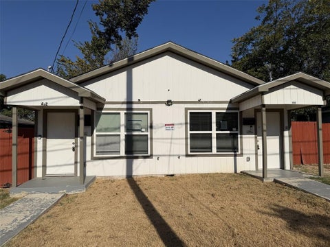 Photo of 400 Lansing Street, Dallas, TX 75203 (MLS # 21390944)