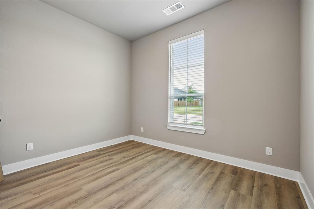 1633 Buscot Lane