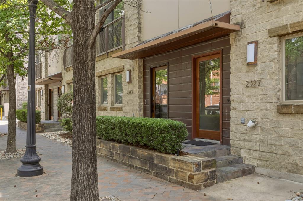 Sundance Row at State Thomas - Residential