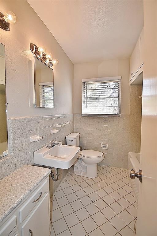 Casa View Oaks 01 - Residential Lease