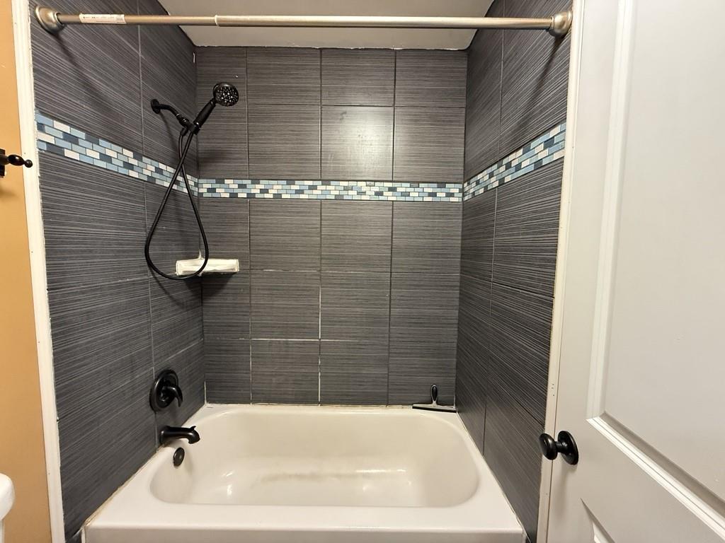 Westchester West B - Residential Lease