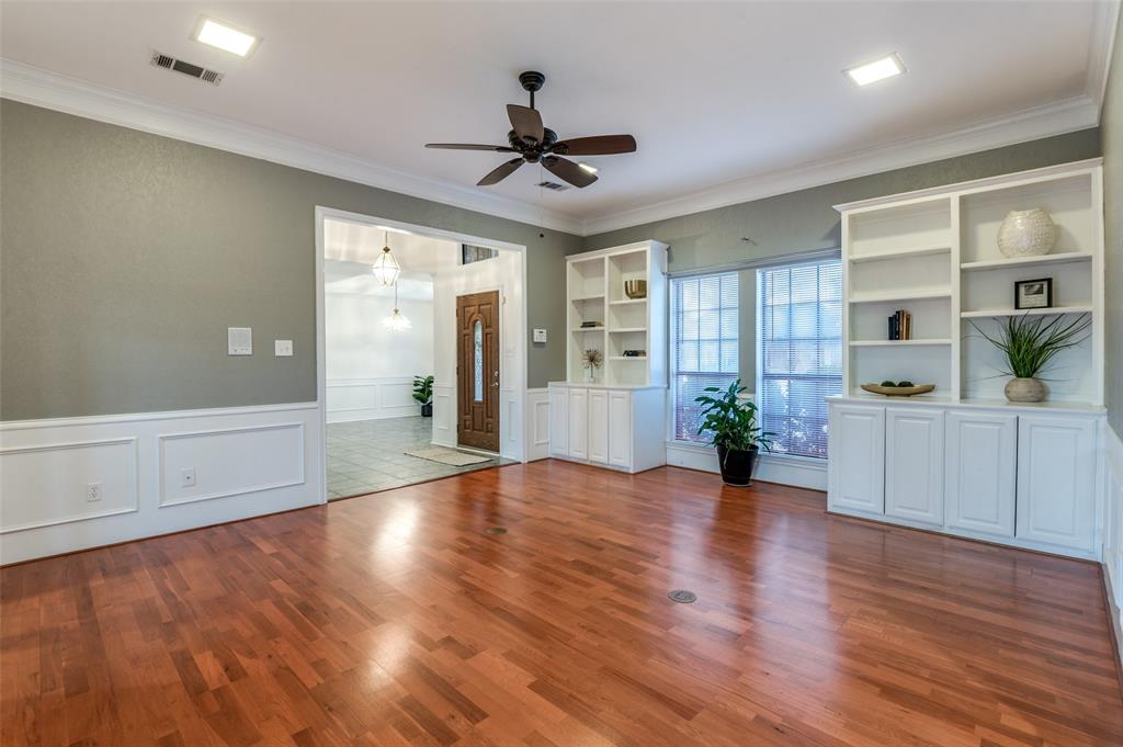 2418 Vista Glen Lane