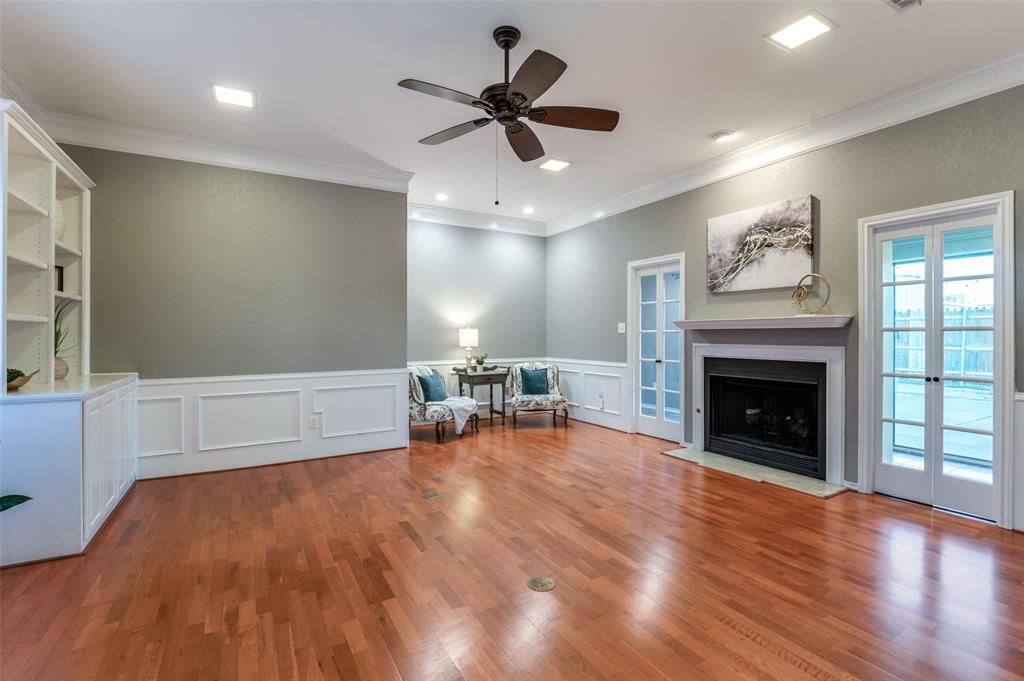 2418 Vista Glen Lane