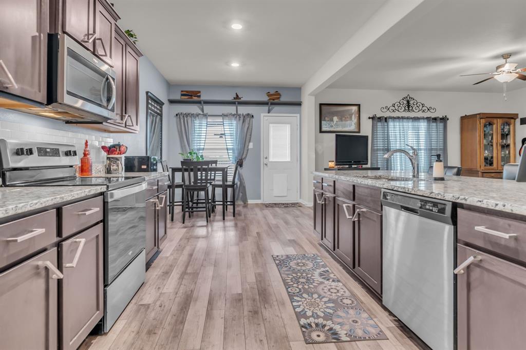 Chisholm Spgs Ph2 - Residential