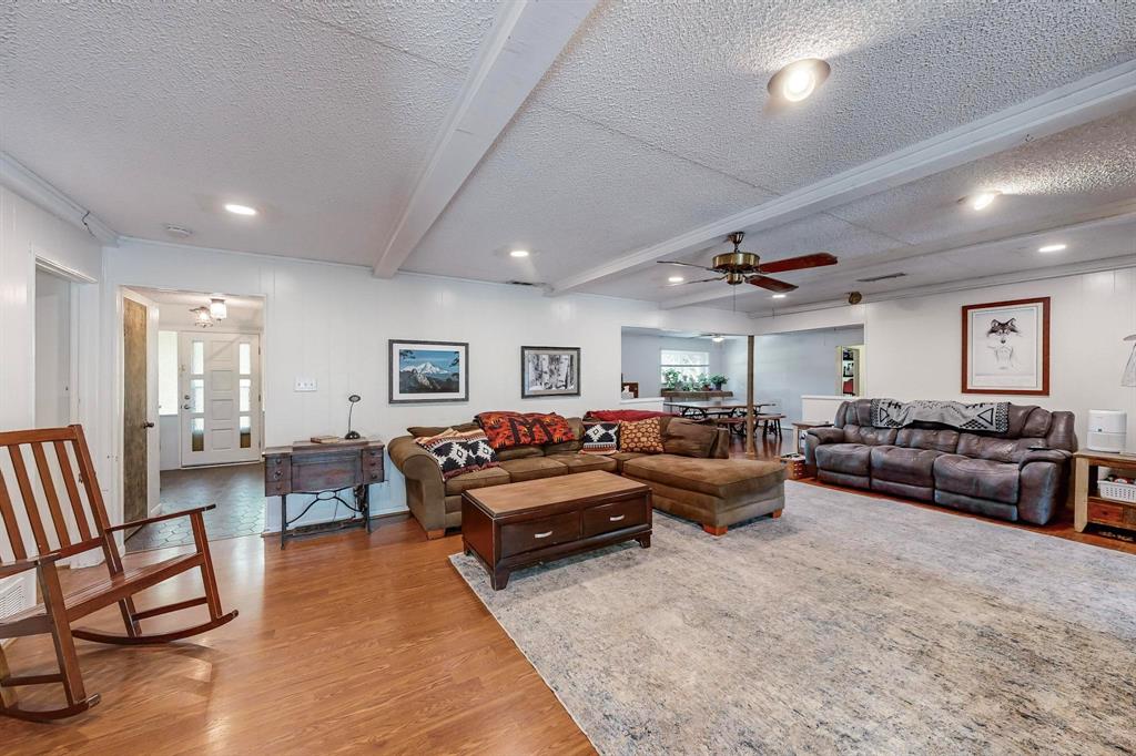 212 Colonial Drive