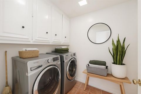 Tiny photo for 4346 Macarthur Avenue, Highland Park, TX 75209 (MLS # 21142617)