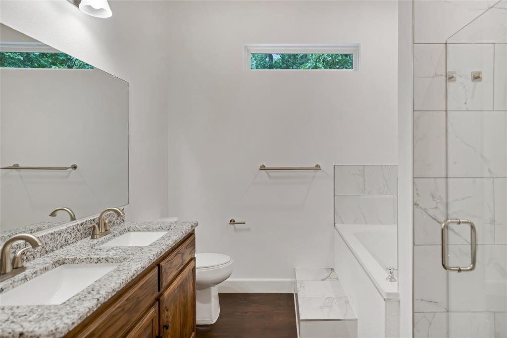 Fox Point Circle Sec 4 - Residential