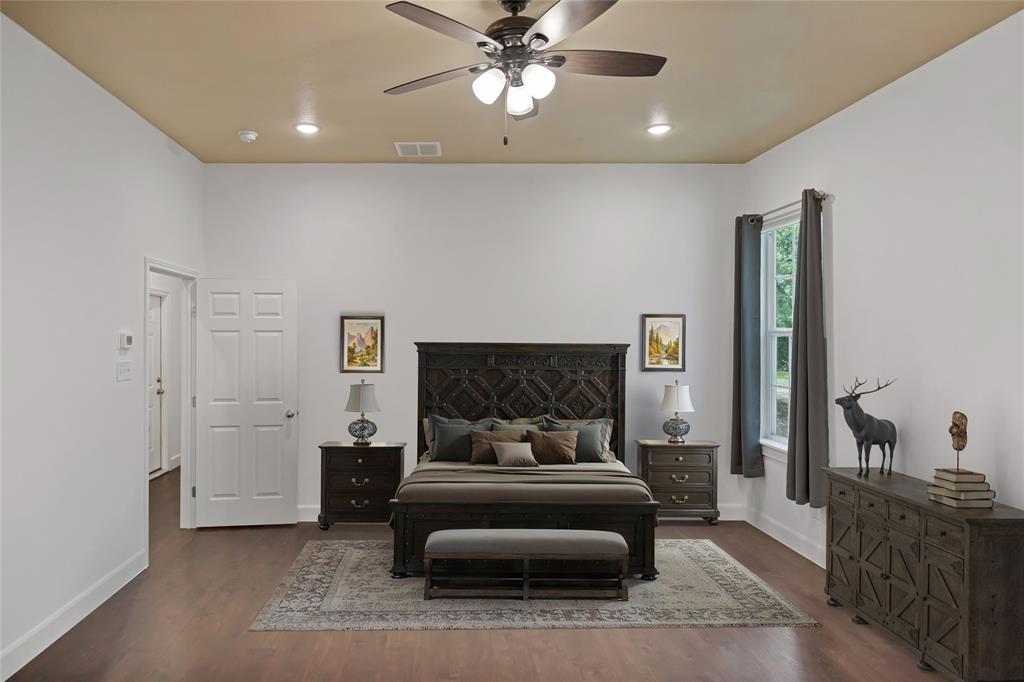 Fox Point Circle Sec 4 - Residential