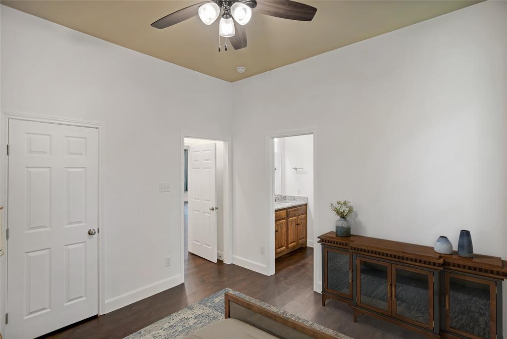 Fox Point Circle Sec 4 - Residential