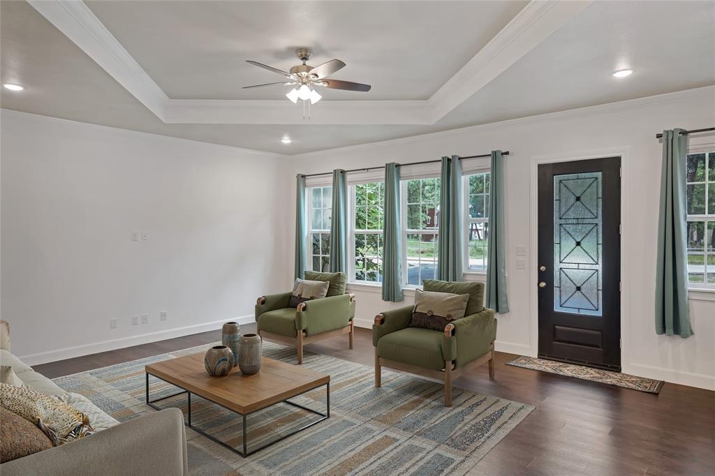 Fox Point Circle Sec 4 - Residential