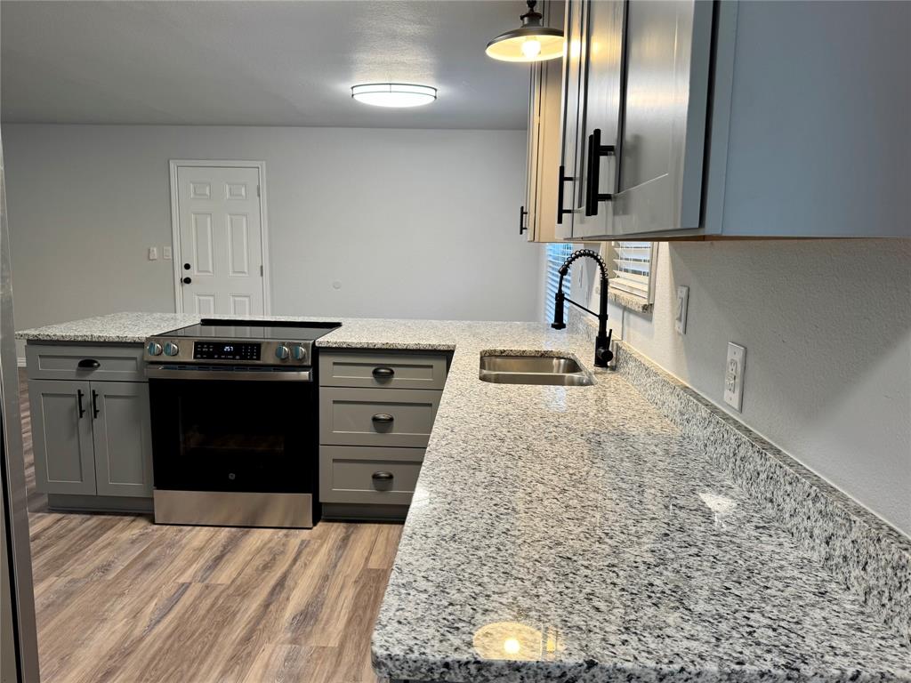 Inglish Add - Residential