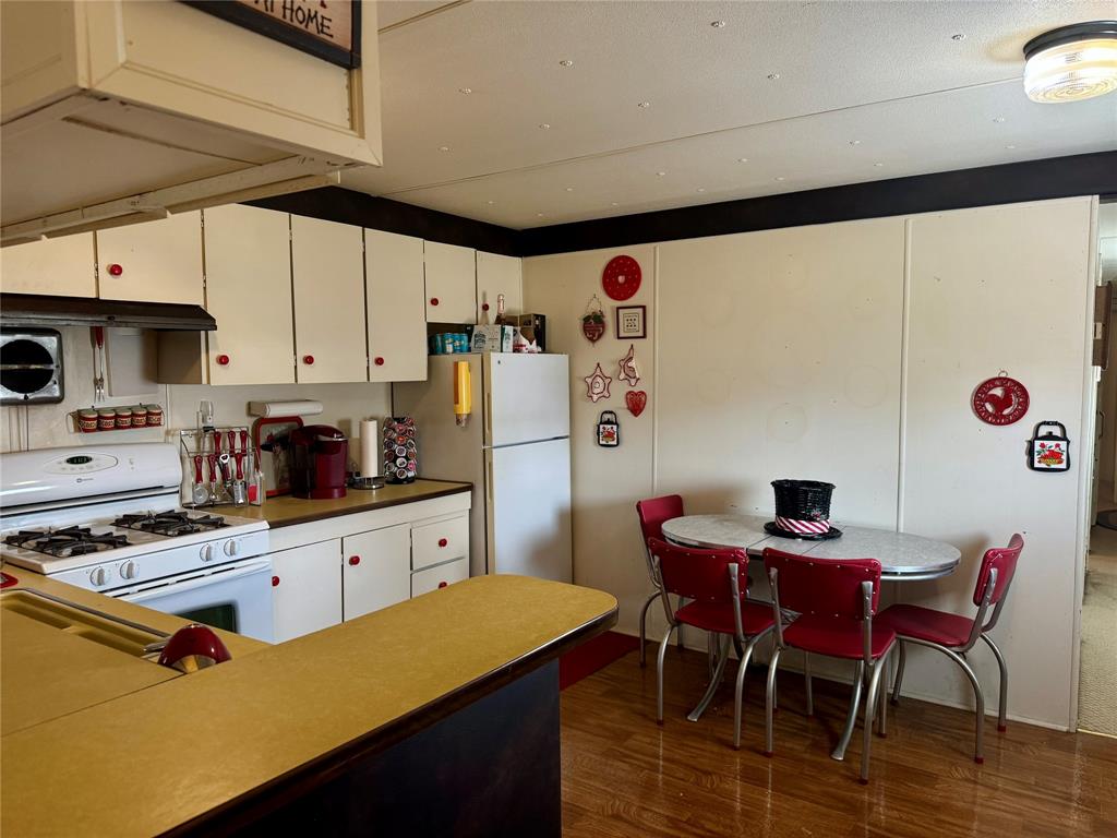 3412 Tahitian Court