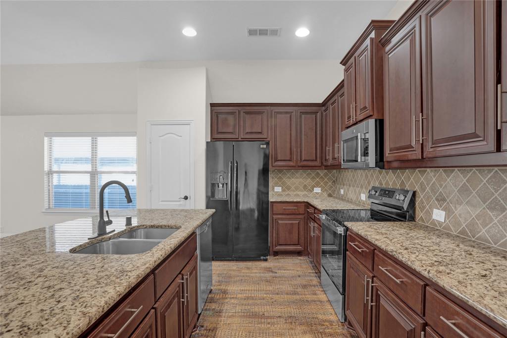 De Berry Estates Ph 2 - Residential Lease