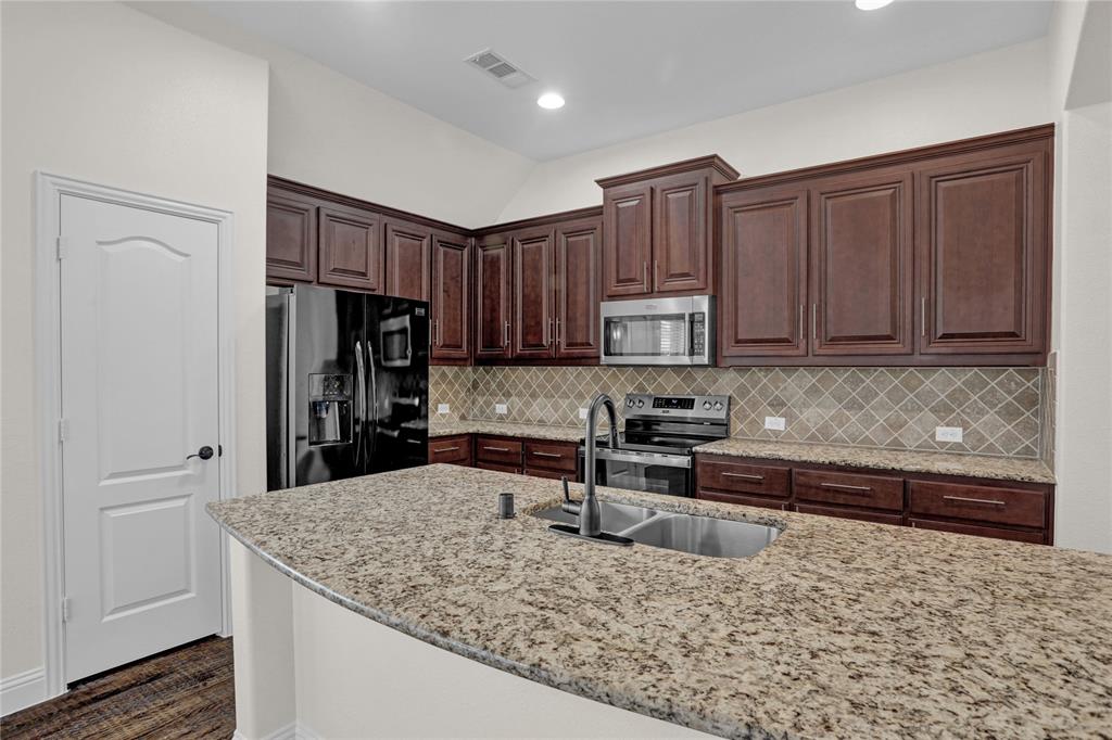 De Berry Estates Ph 2 - Residential Lease