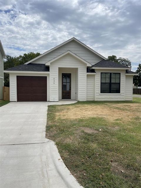 Photo of 626 W Florence Street, Denison, TX 75020 (MLS # 21164867)