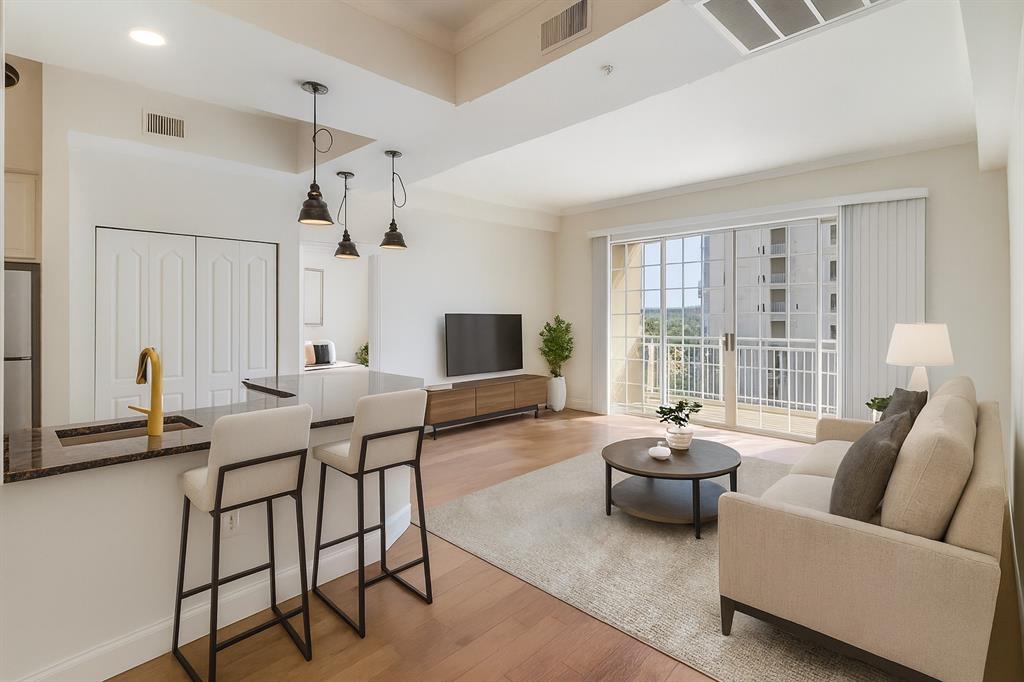 Renaissance On Turtle Creek Condo - Residential