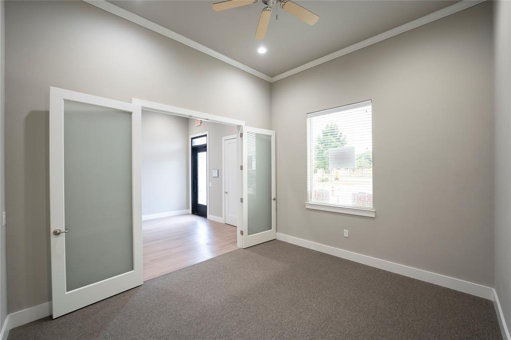 Crescent Parc - Commercial Lease