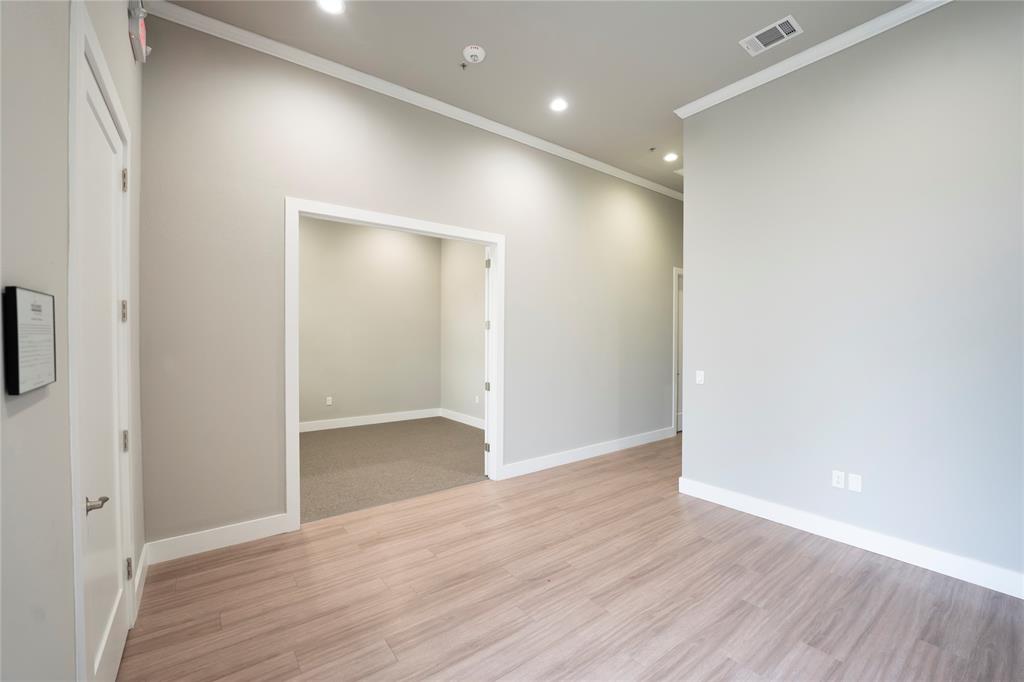 Crescent Parc - Commercial Lease