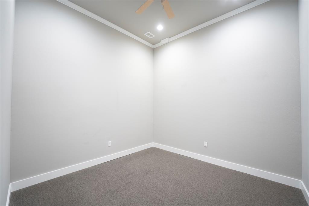 Crescent Parc - Commercial Lease