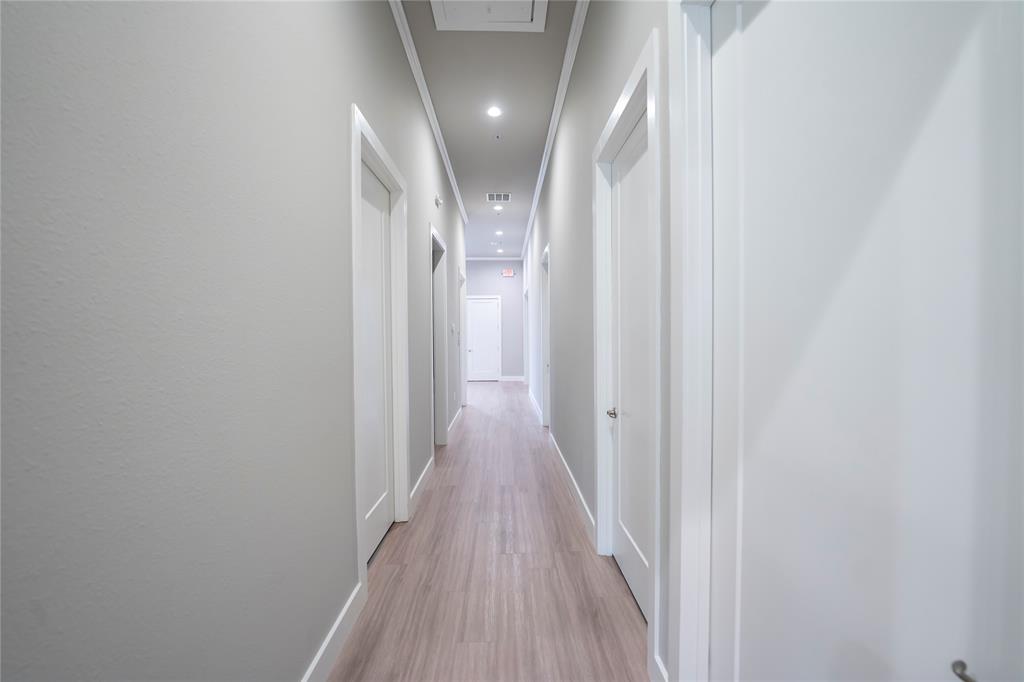 Crescent Parc - Commercial Lease