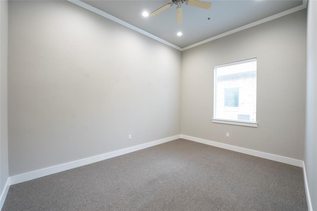 Crescent Parc - Commercial Lease