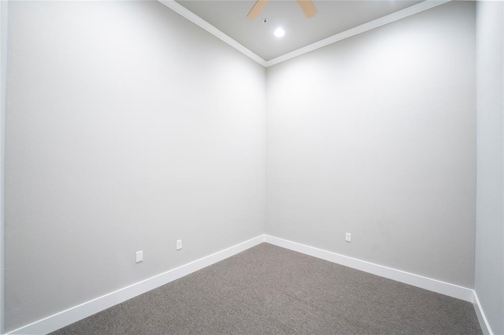 Crescent Parc - Commercial Lease