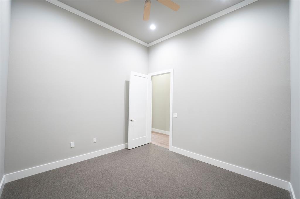 Crescent Parc - Commercial Lease