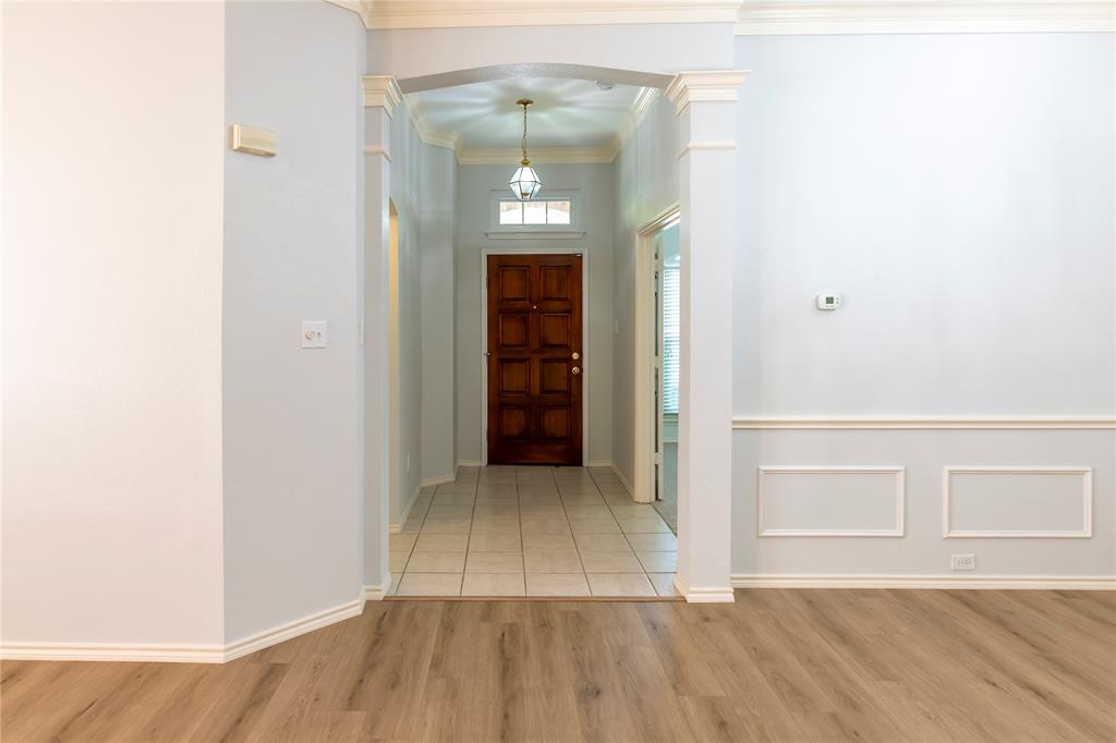 4900 Ridgedale Drive