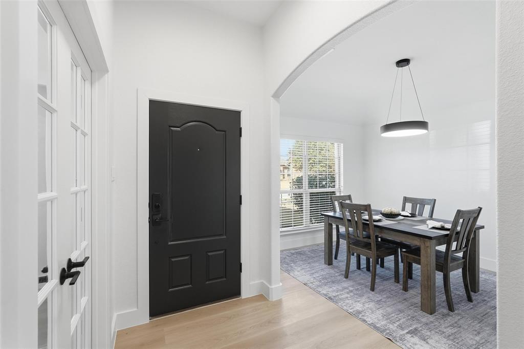 1295 White Water Lane