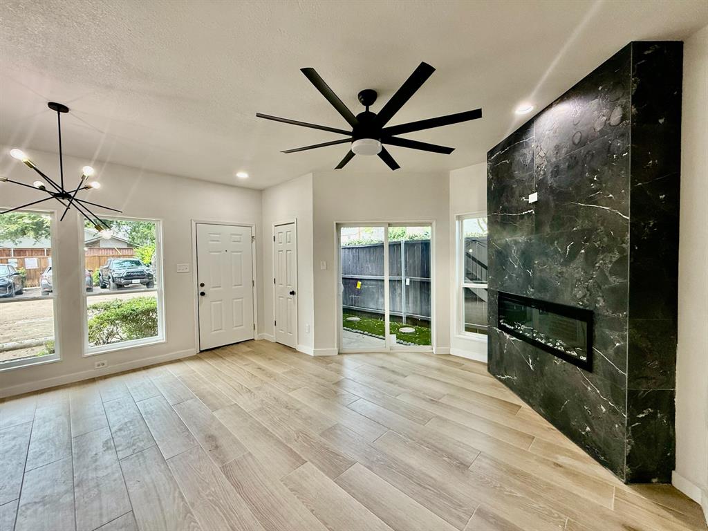 5757 Martel Avenue B06