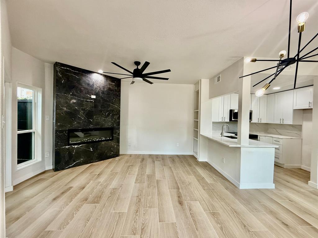 5757 Martel Avenue B06