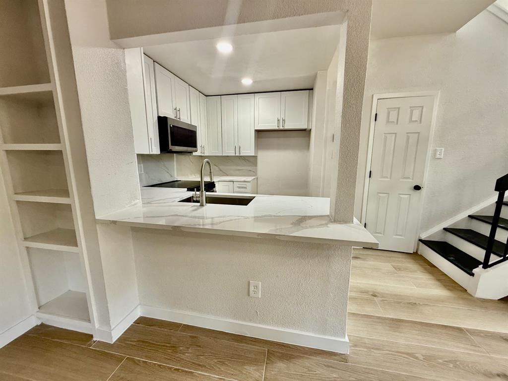 Ashton Square Condo - Residential