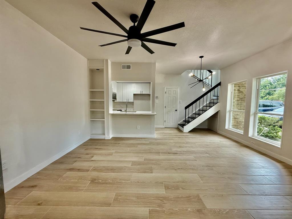 Ashton Square Condo - Residential