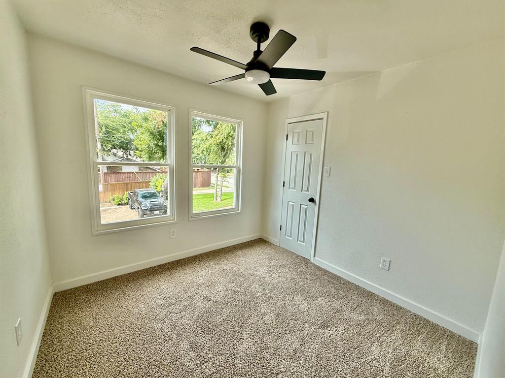 Ashton Square Condo - Residential