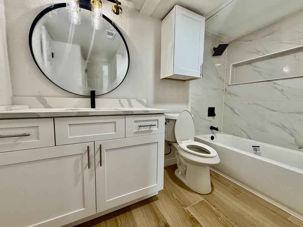 Ashton Square Condo - Residential