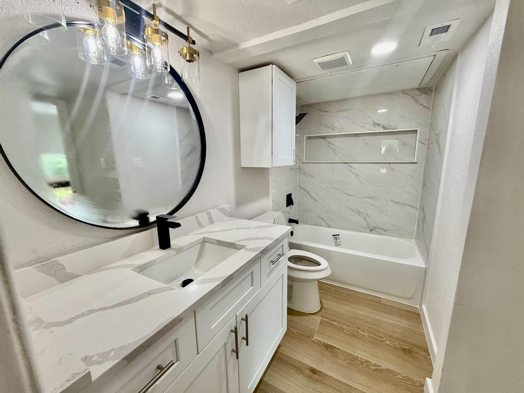 Ashton Square Condo - Residential