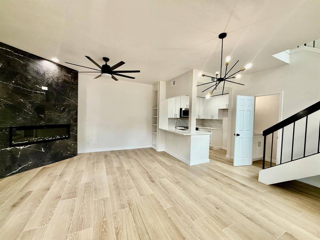 5757 Martel Avenue B06